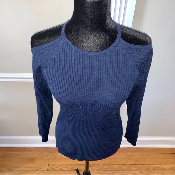 Trina Turk Sexy Kawaii Open-ShoulderSweater Medium - Picture 2 of 7